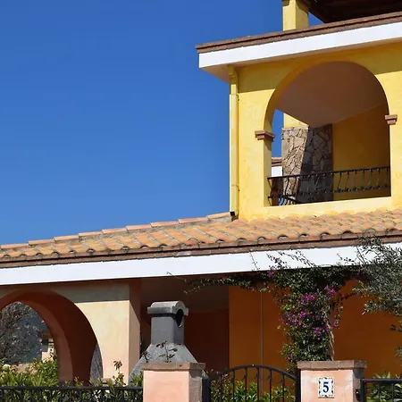 Sanders By La Via Del Mare Viaggi E Vacanze Lägenhet Villasimius